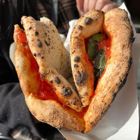 House Cavour Апартаменты Неаполь